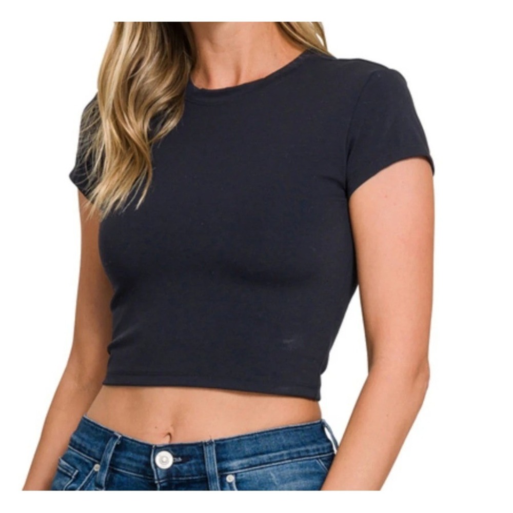 Zenana Womens Cropped Black Top Short Sleeve Crew Neck‎ L/XL Stretch